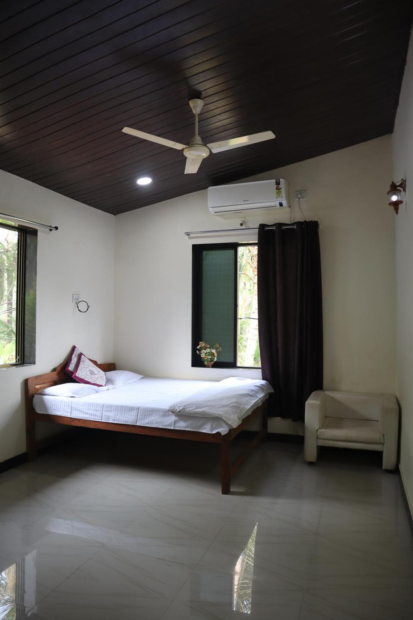 Gokul Cottage & Villa Revadanda Exterior photo
