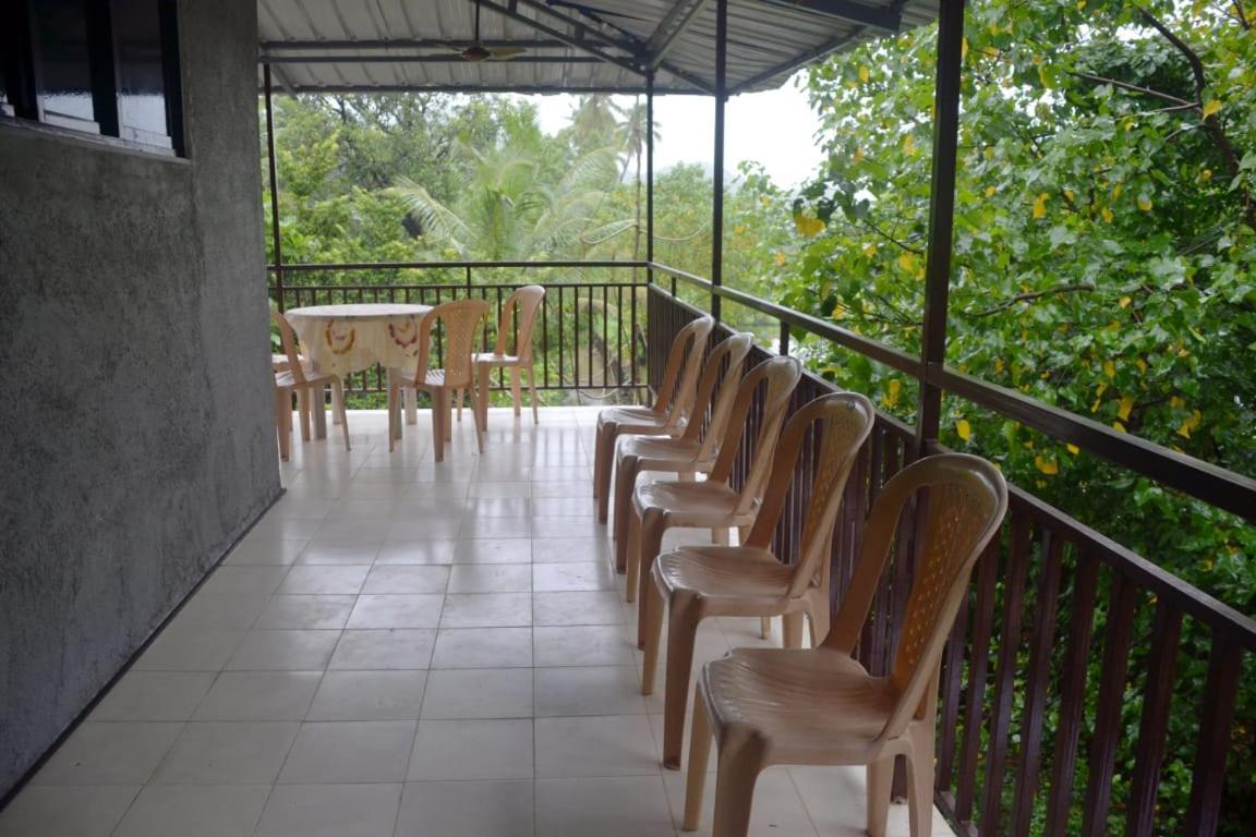 Gokul Cottage & Villa Revadanda Exterior photo